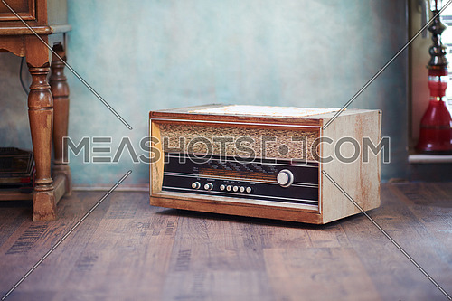 retro vintage old music radio