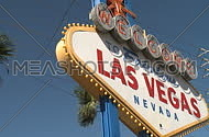 Welcome to Vegas sign - day/pan down (2 of 4)