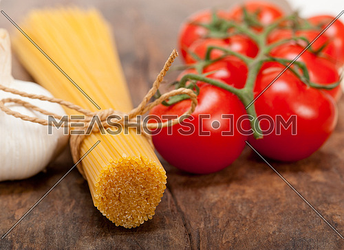 Italian basic pasta fresh ingredients cherry tomatoes garlic