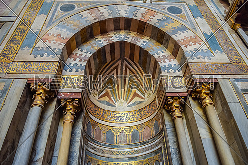 An artistic wall in El Sultan Hassan mosque